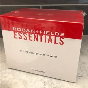 Rodan + Fields instant makeup wipes
